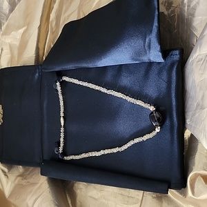 GOLD AND GEMSTONE NECKLACE